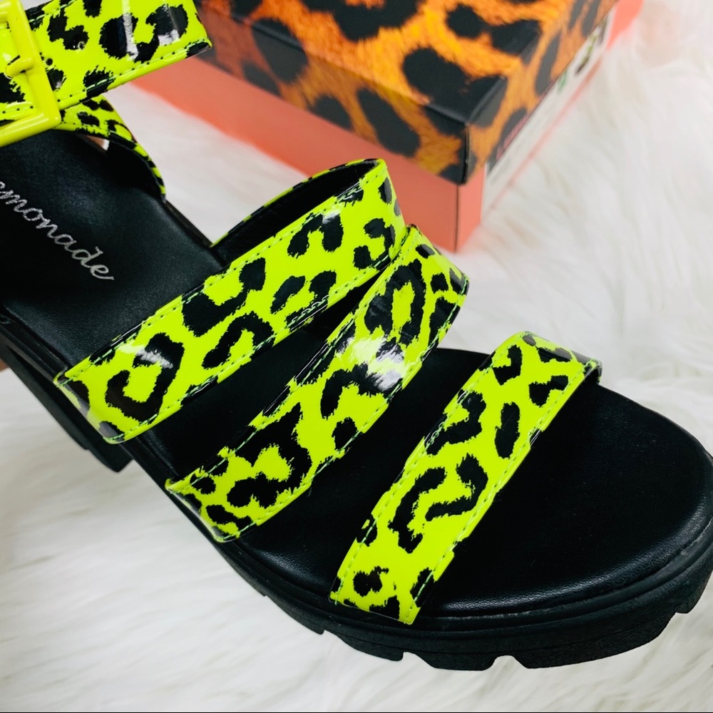 Neon cheetah lug sole heel - Picture 3 of 7